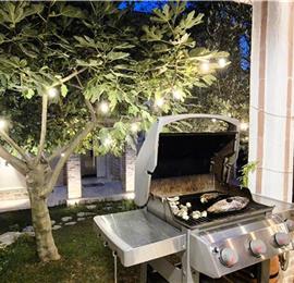 4 bedroom villa with pool and sea views, Kumbor, sleeps 8-10